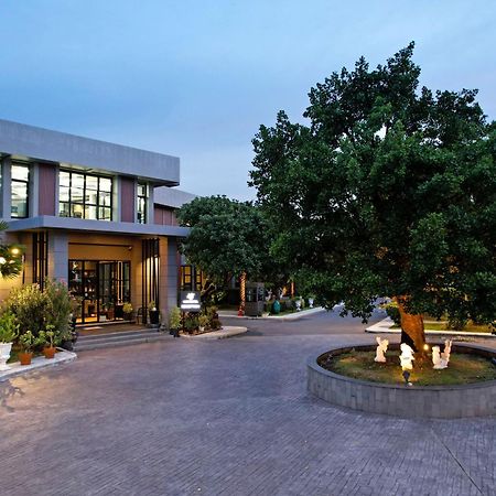Raweewan Residence Hotel Bangkok Buitenkant foto