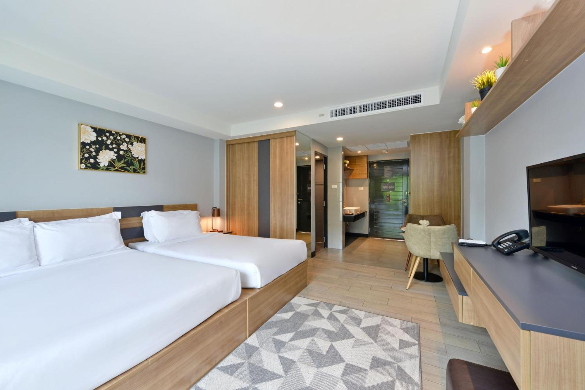 Raweewan Residence Hotel Bangkok Buitenkant foto