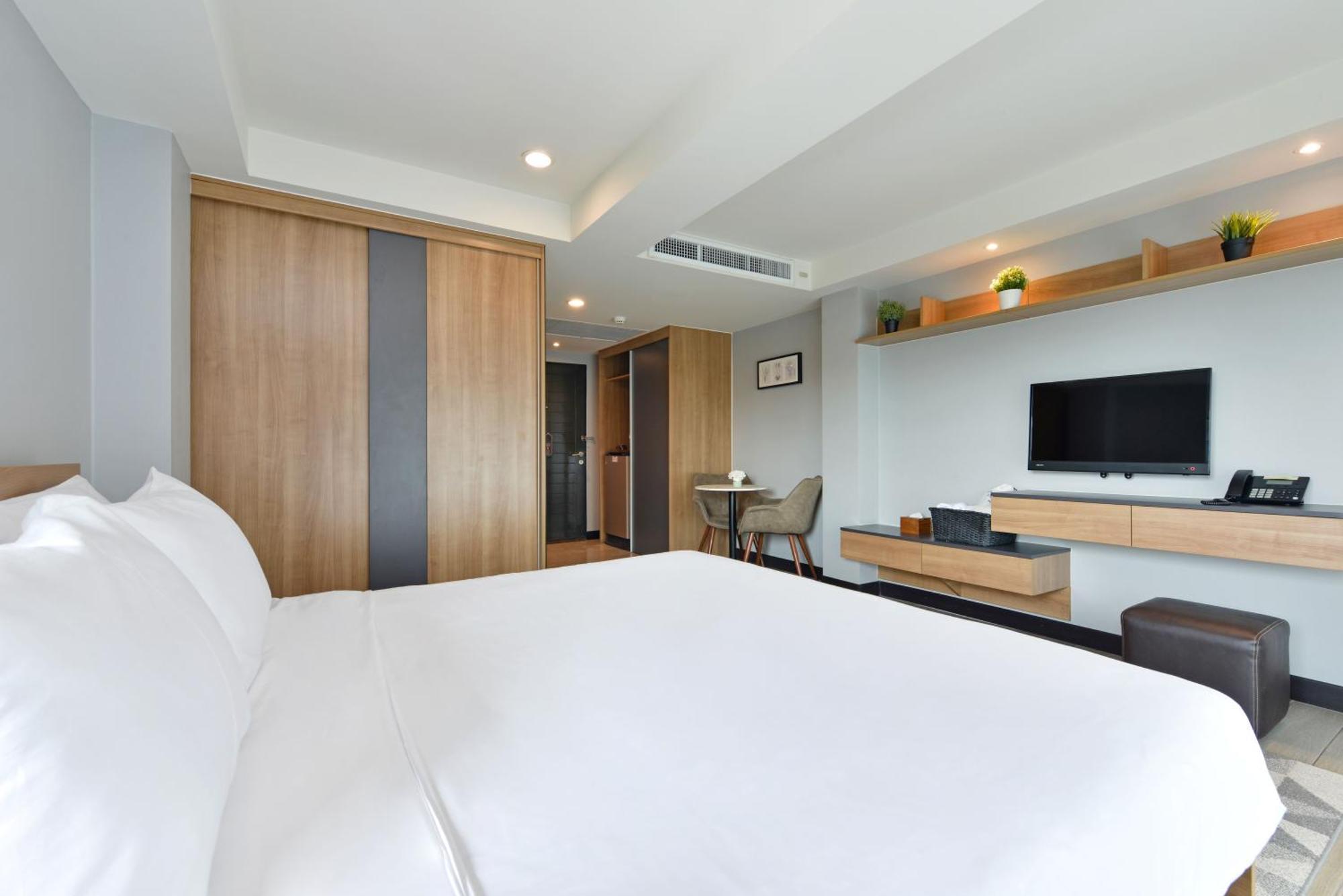 Raweewan Residence Hotel Bangkok Buitenkant foto