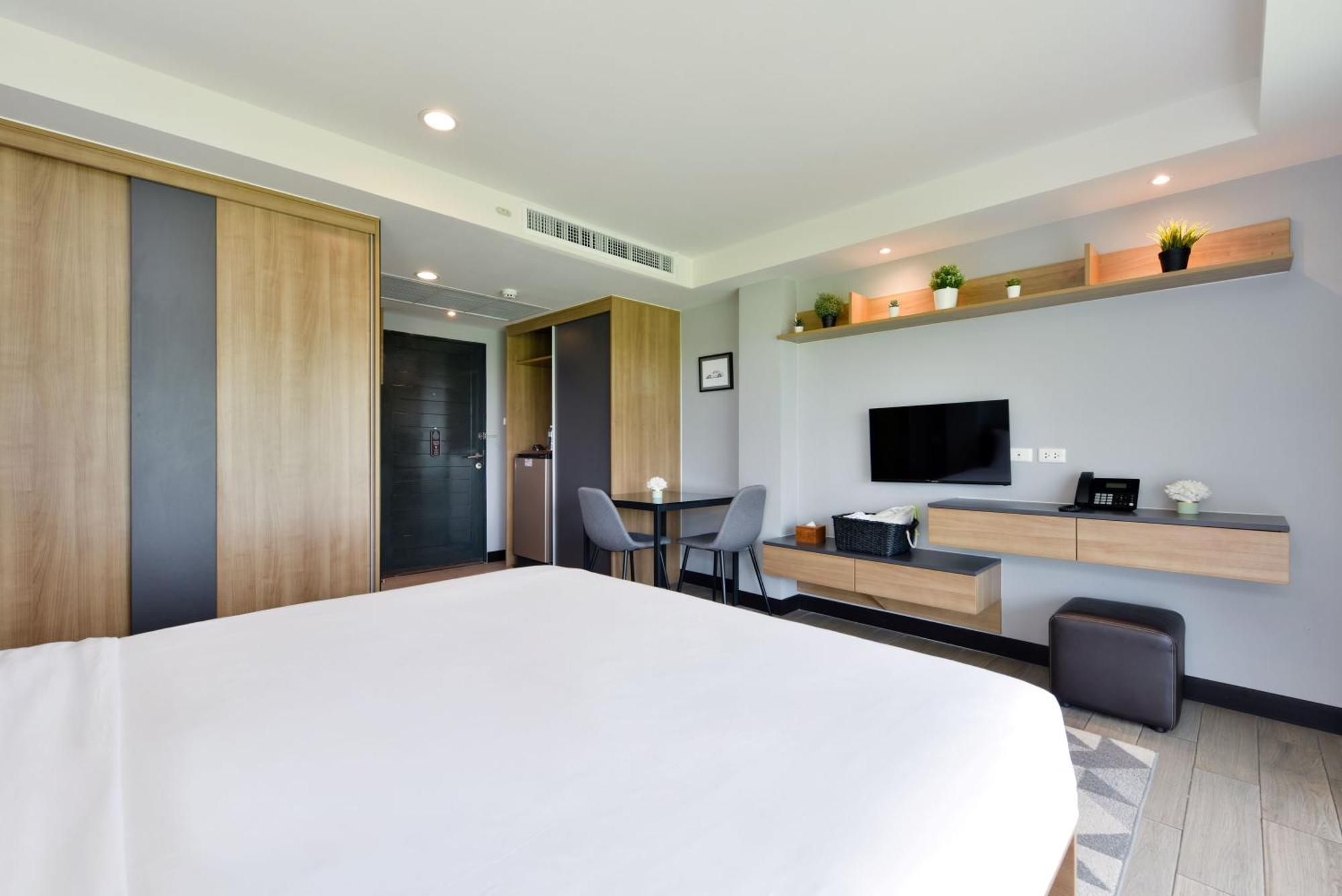 Raweewan Residence Hotel Bangkok Buitenkant foto
